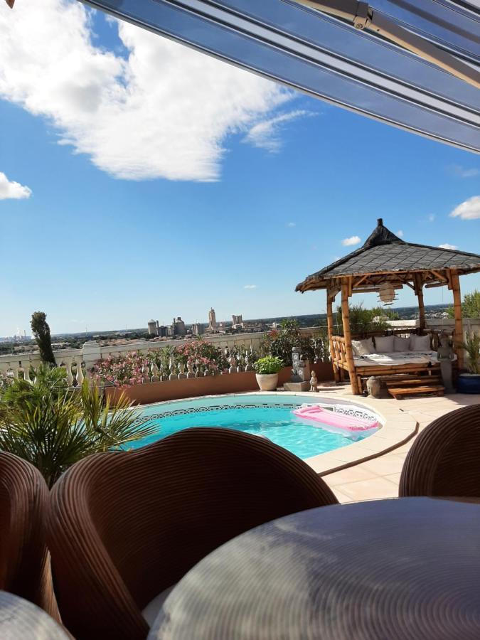 Les Collines D'Ugernum Bed and Breakfast Beaucaire  Eksteriør billede